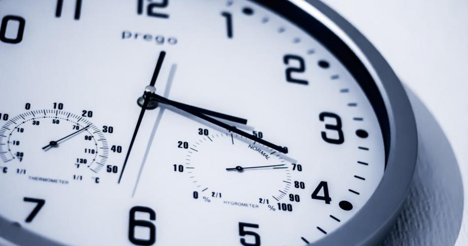 Uhr